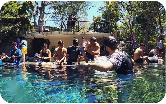 foto de colaboración cientifica en las estacas