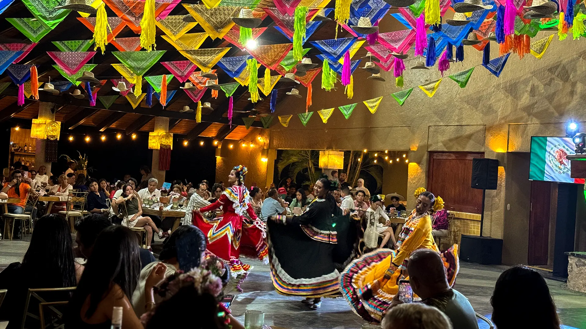 Imagen para galería de noche mexicana en las estacas